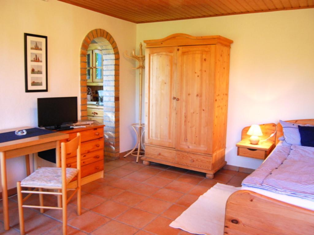 Ferienhaus Mit Garten Am Bodstedter Bodden Exterior photo